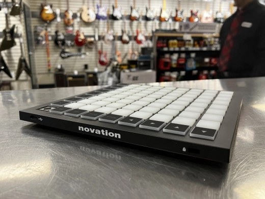 Novation - LAUNCHPAD MINI3 2